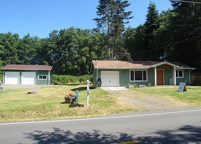 1st image of 1333 Admirals Dr