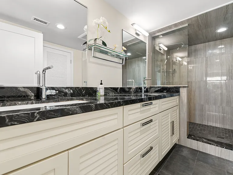7025 Estrella De Mar Rd — Photo 17