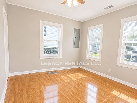 5th image of 241 Evansdale Ave #1