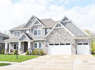798 Schilling Dr, Crown Point, IN 46307