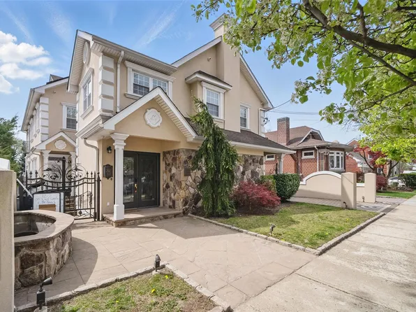 3348 Polo Pl, Bronx, NY 10465