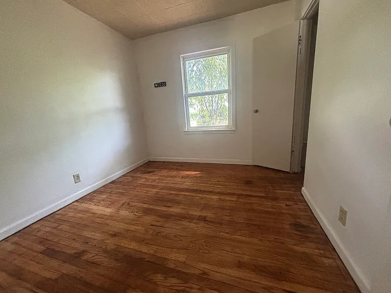 2621 Ravenswood Ct — Photo 12