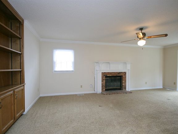 3rd image of 15000 Deaton Dr SE