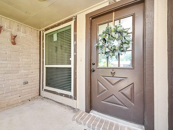 3rd image of 7802 Alegria Dr