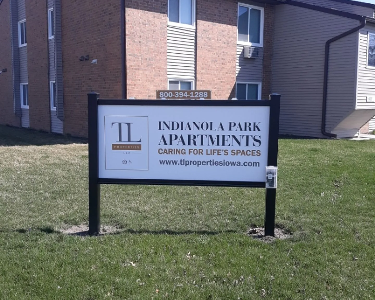 Indianola Park Apartments — Photo 2