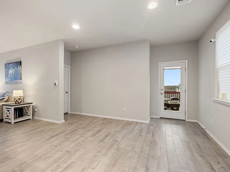 408 Black Opal Dr — Photo 44