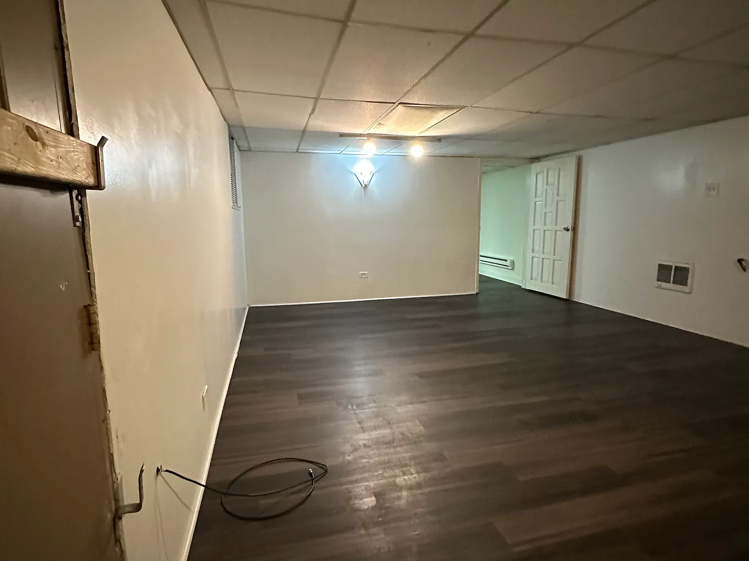 1 bed, 900 sqft, $1,200 — Photo 2