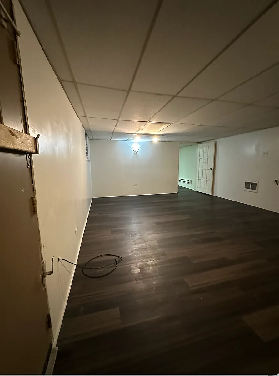 Building Photo - 6816 S Cornell Ave #G