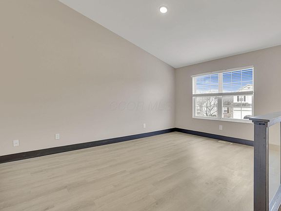 3rd image of 7891 Fairfax Loop Dr