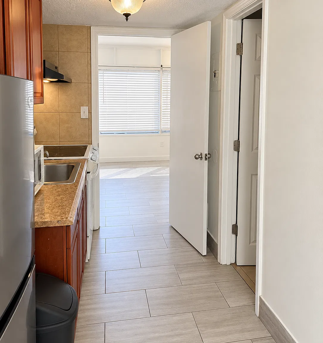 Studio, $1,195 — Photo 2