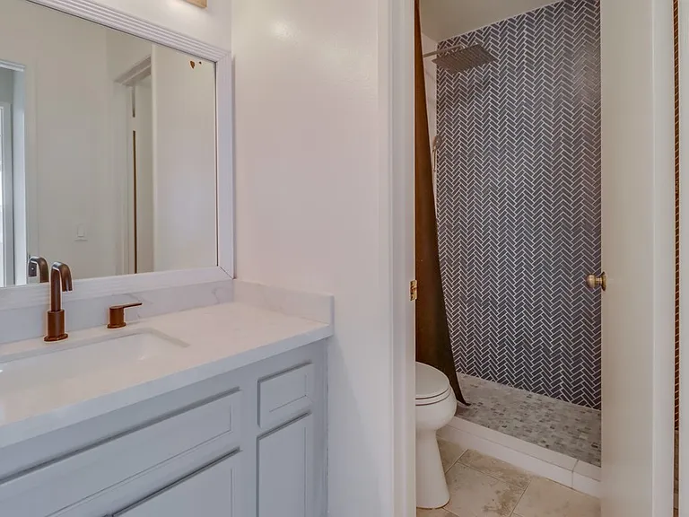 3222 Old Bridgeport Way — Photo 33