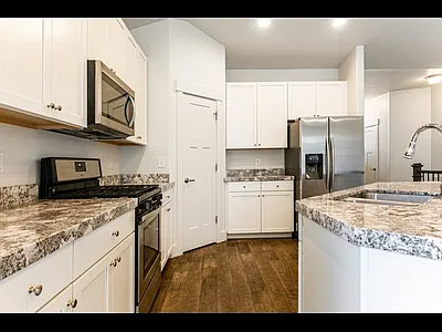 5613 S Justice Howe Ln — Photo 3