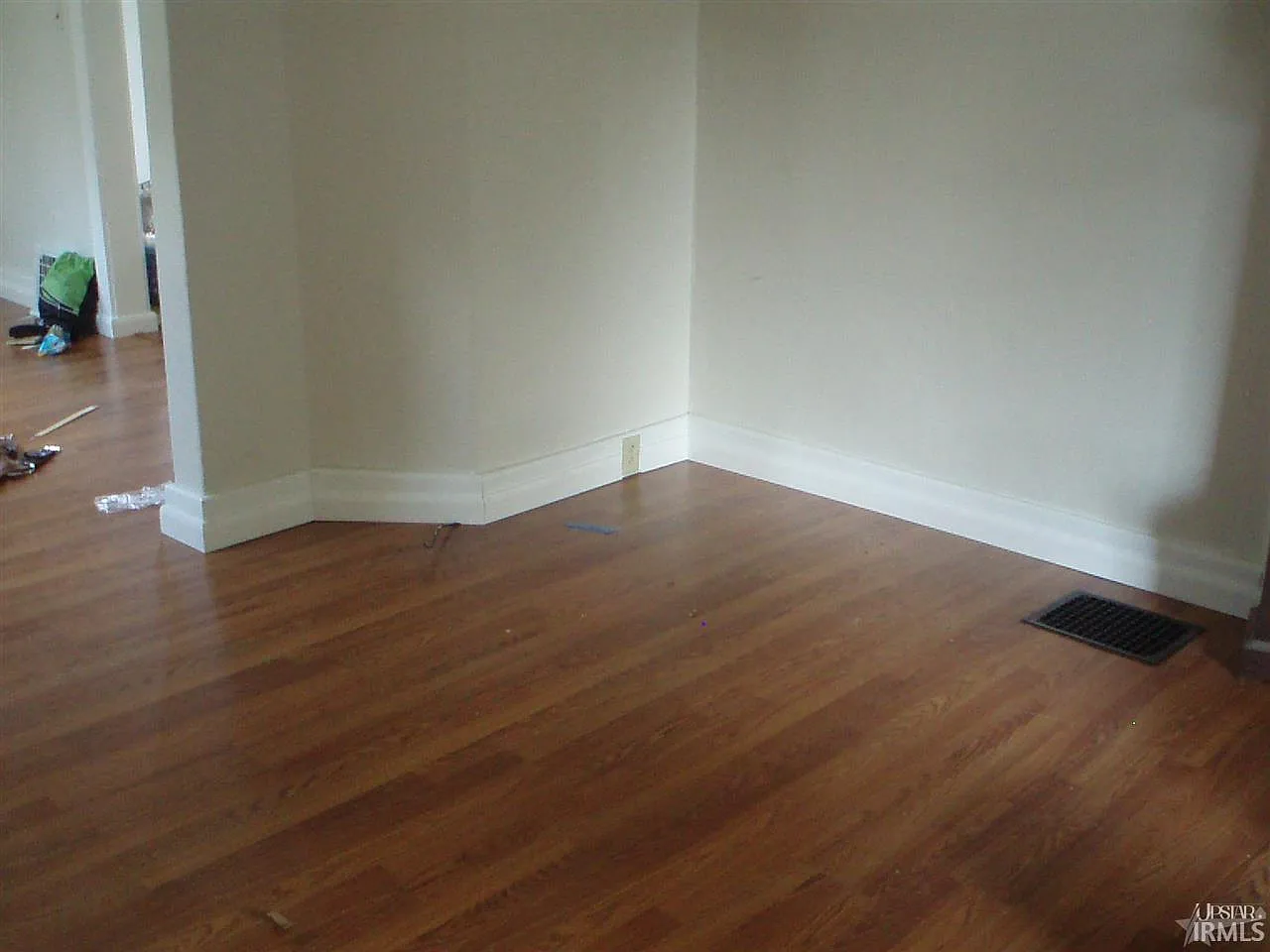 3 bed, 1.5 bath, 1444 sqft, $1,250 — Photo 3