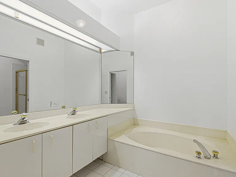 10168 Lombardy Dr #10168 — Photo 16