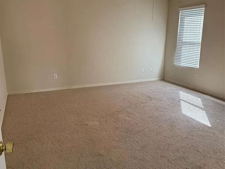 1330 Reedpoint Dr — Photo 12