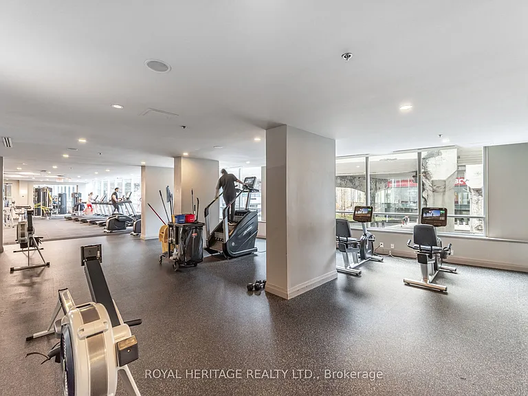 12 Yonge St #611 — Photo 7