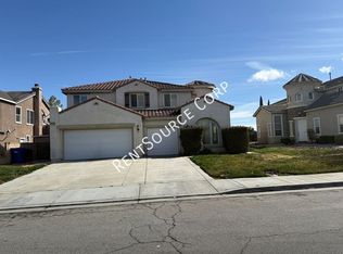 39346 Desert Lilly Ct, Palmdale, CA 93551