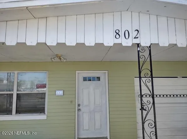 802 DERBYSHIRE Road, Daytona Beach, FL 32117