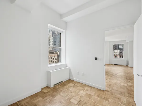 20 Exchange Place image 5 of 24