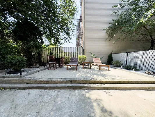 Rented by Corcoran | media 10