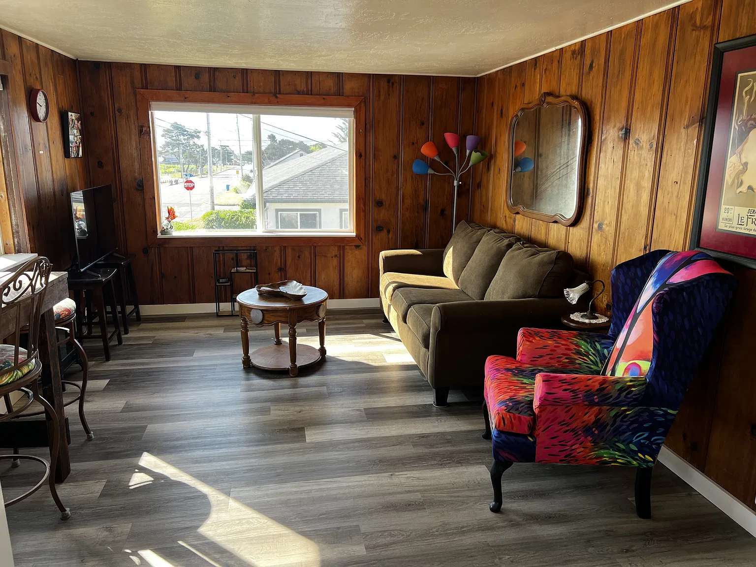 850 D Street - - — Photo 3