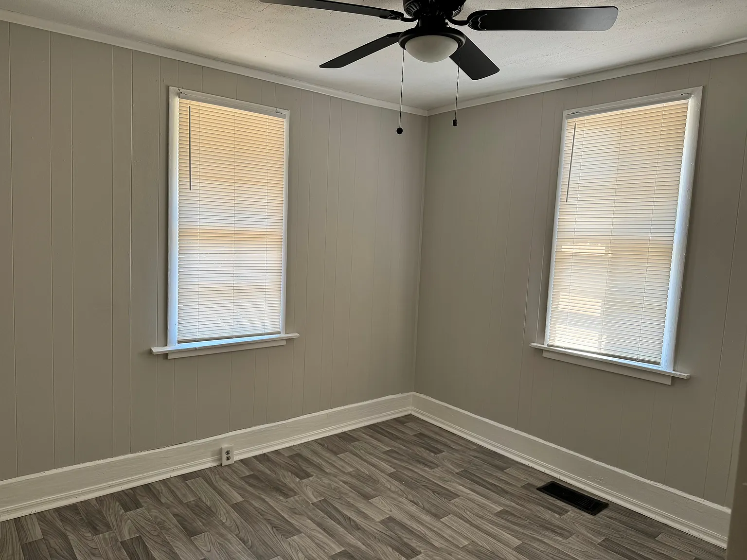 3 bed, 1148 sqft, $1,300 — Photo 4