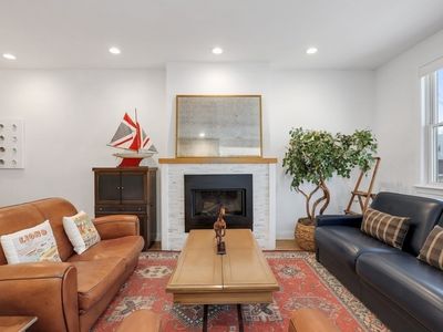 22 White Street Pl #1, Somerville, MA, 02144