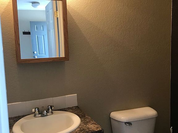 5th image of 408 Dinwoody Way
