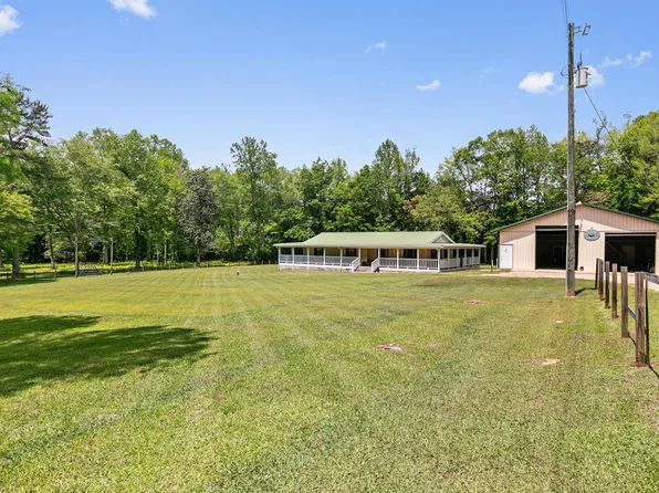 1235 County Road 182, Headland, AL 36310