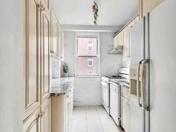 110-50 71st Road image 10 of 18