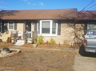 144 Kettle Creek Rd, Toms River, NJ 08753