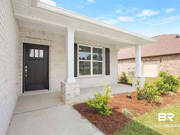 3rd image of 9758 Lakeview Dr