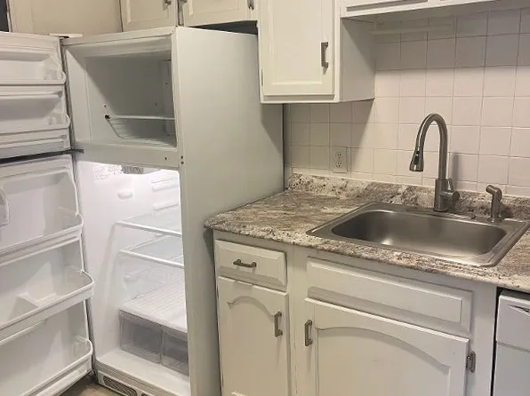 773 Massachusetts Ave APT C9, Boxboro, MA 01719