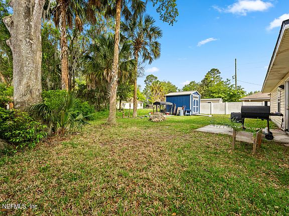4th image of 363 ROBERTS Street N