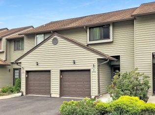 9 Bluebird Ct #B009, Newton, NJ 07860