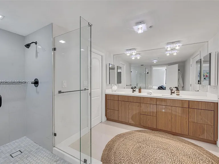 10175 Collins Ave #102 — Photo 21