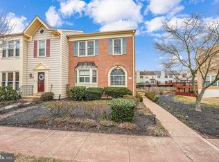 5193 Glen Meadow Dr, Centreville, VA 20120