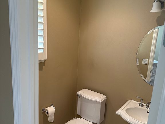 4th image of 4106 Voltaire St