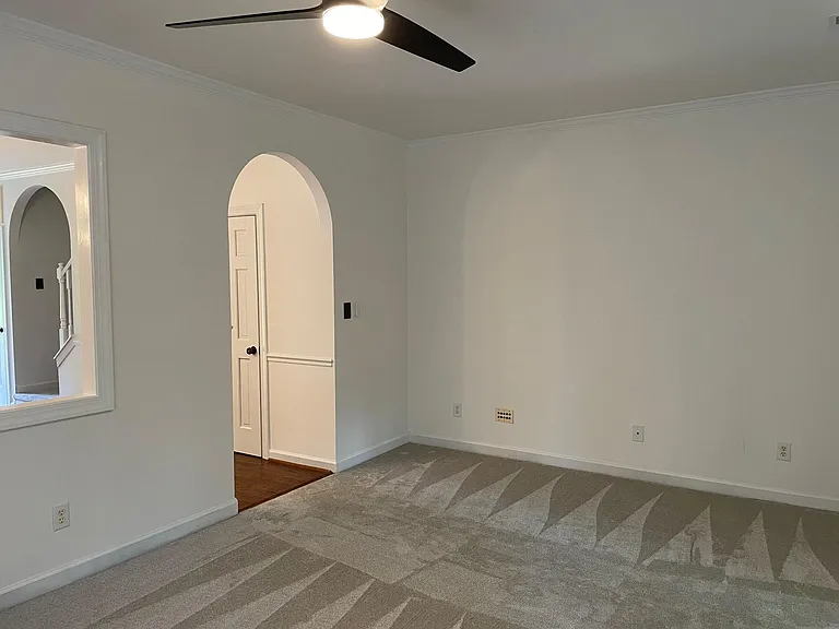 205 Danforth Dr — Photo 7