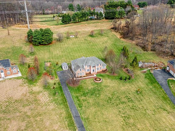 3rd image of 12732 Lime Kiln Rd