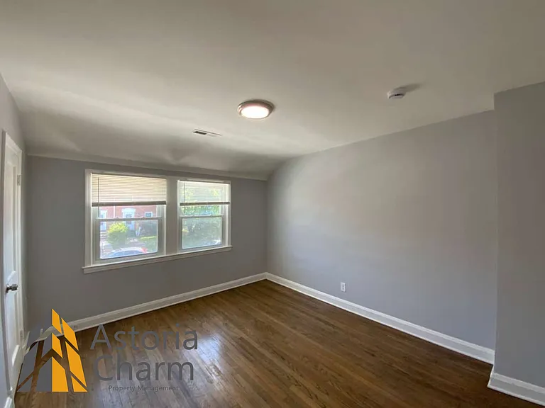 3392 Saint Benedict St — Photo 23