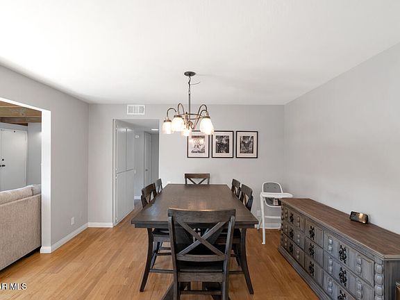 5th image of 2968 Dogwood Cir