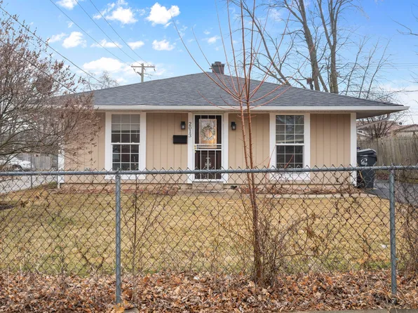 2013 Hermon Ave, Zion, IL 60099