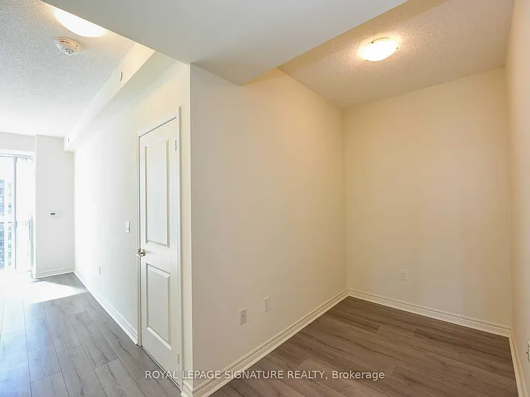 349 Rathburn Rd W #Penthouse 216 — Photo 21