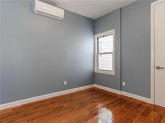 Sold by Avenue Sotheby's International Realty | media 8