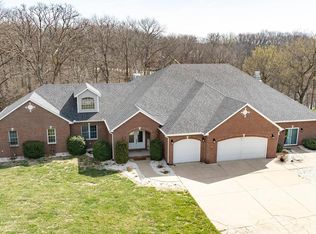 5335 N Seminary Rd, Alton, IL 62002