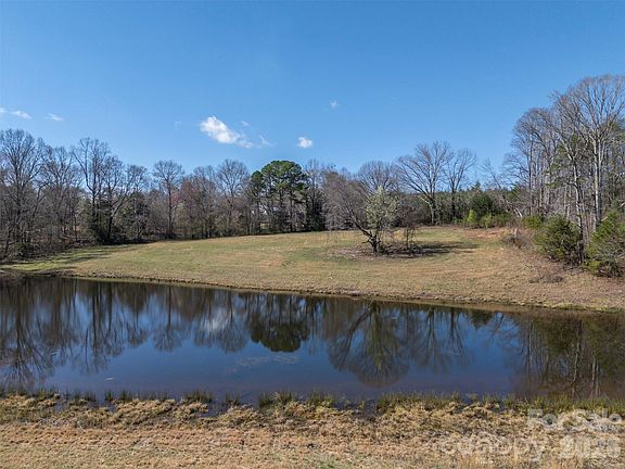 5th image of 1574 Us Highway 221a