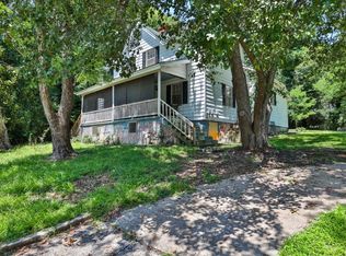 15 Liberty St, Gainesville, GA 30501