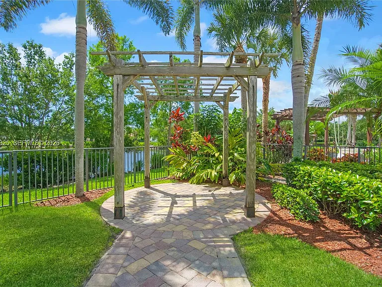 230 Porgee Rock Pl — Photo 4