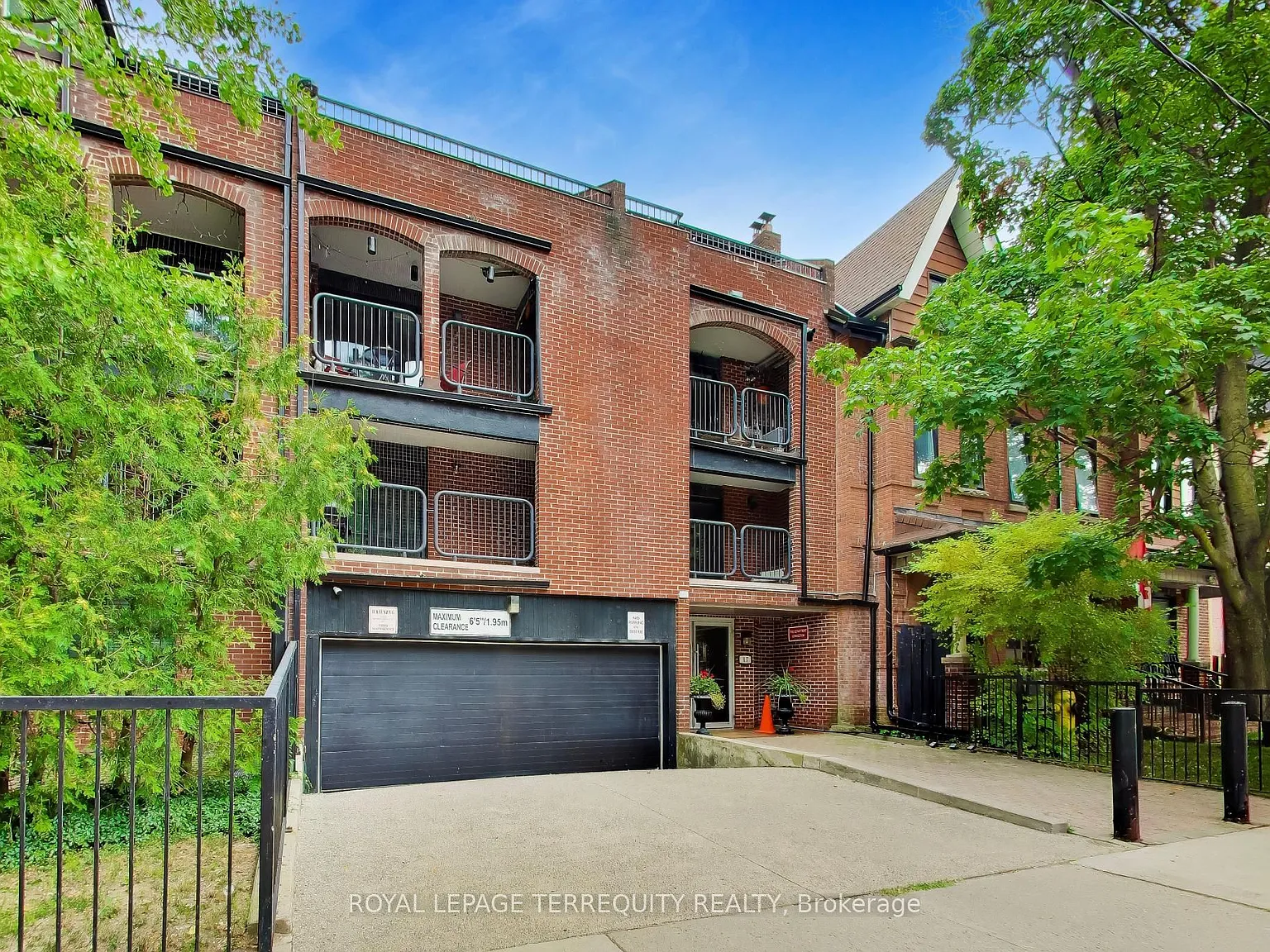 2 bed, $2,700 — Photo 3